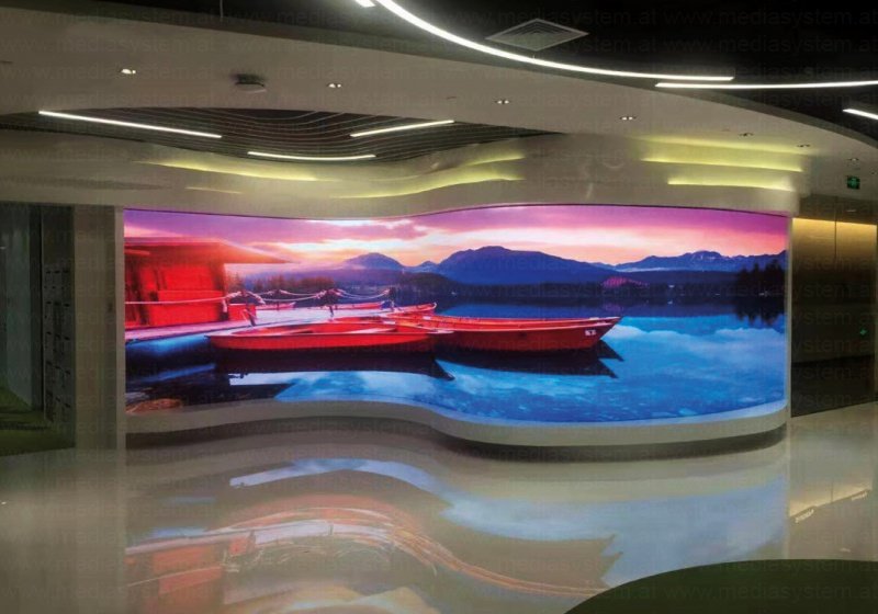 Curved LED installations